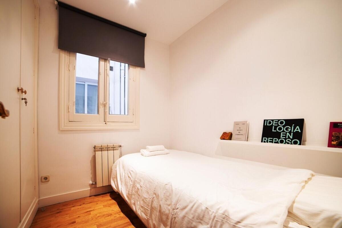 مدريد Bright Apartment In Historical City Center المظهر الخارجي الصورة